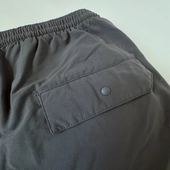 Patagonia Black Flat Front Men's Shorts - Picture 8 of 9